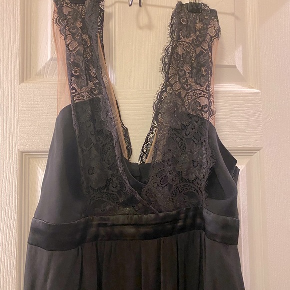 BCBG MaxAzria Silk Lace Maxi Dress Sz 10 - Picture 4 of 15